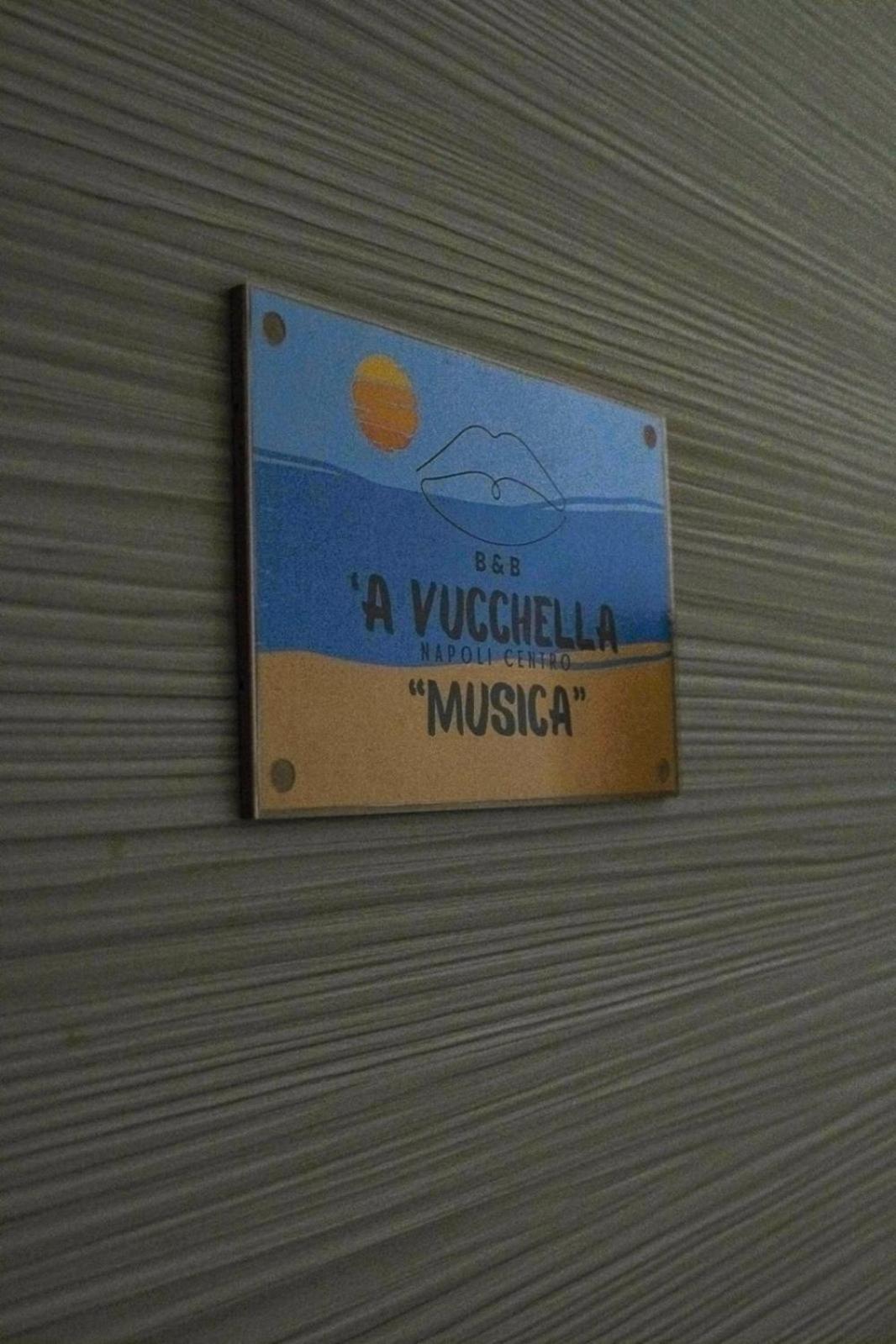 B&B 'A Vucchella Naples Exterior photo